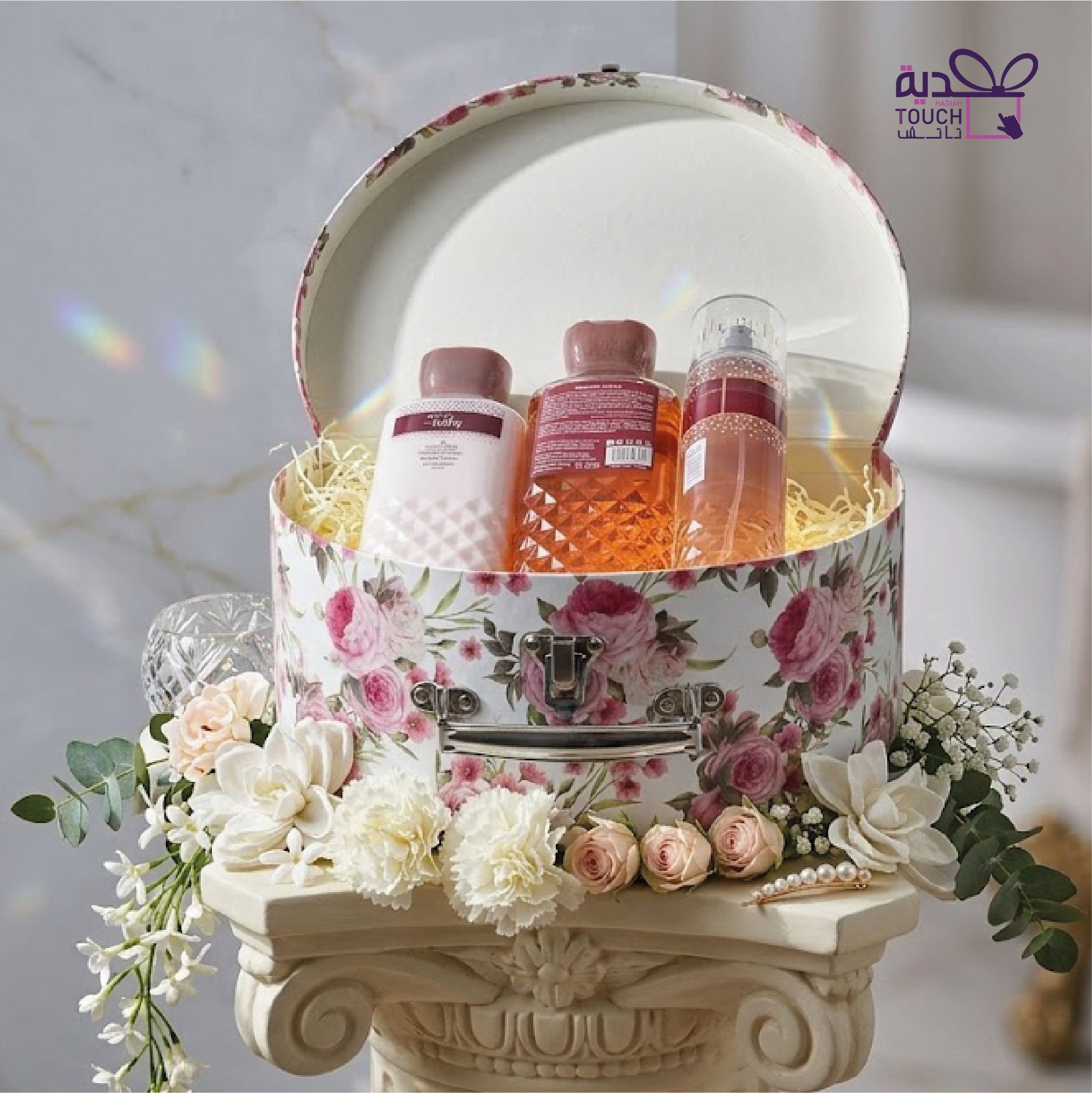 Hadiah Touch premium gift boxes showcasing luxury materials and elegant customization options for Saudi Arabia